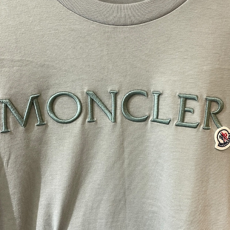 モンクレール MONCLER ロゴ刺〓Tシャツ 8C000 ナッツベージュ コットン コットン 半袖Ｔシャツ レディース 中古 モンクレール MONCLER ロゴ刺繡Tシャツ 8C000 ナッツベージュ
