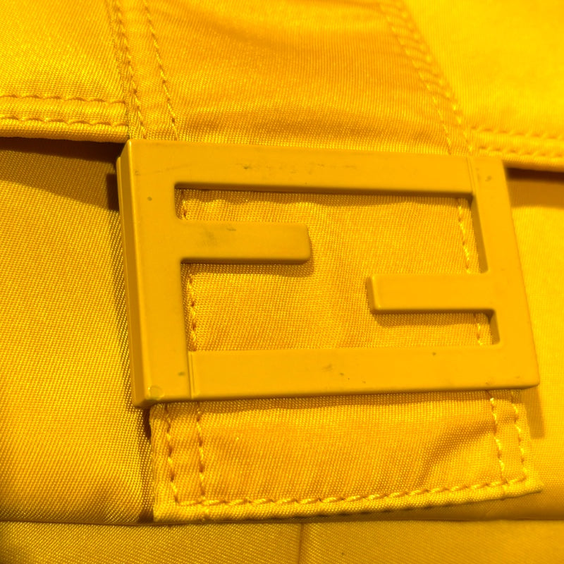 フェンディ FENDI メッセンジャーバッグ 7VA537 イエロー ナイロン ユニセックス ショルダーバッグ