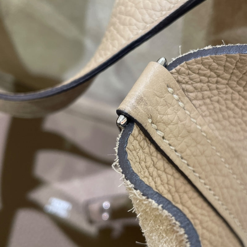 エルメス HERMES ピコタンロックMM Z刻 トレンチxシルバー金具 トリヨン レディース ハンドバッグ