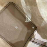 エルメス HERMES ピコタンロックMM Z刻 トレンチxシルバー金具 トリヨン レディース ハンドバッグ