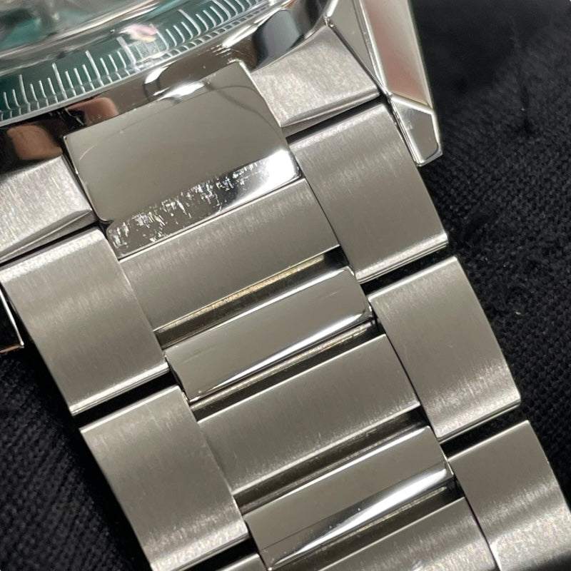 タグ・ホイヤー TAG HEUER カレラ トゥールビヨン クロノグラフ  CBS5011.FC6566 グリーン SS 自動巻き メンズ 腕時計