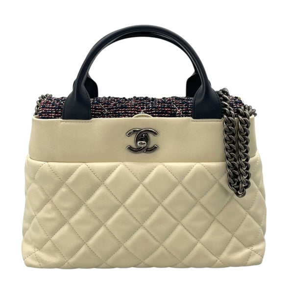 シャネル CHANEL マトラッセ ツイードフラップ ハンドバッグ A93270 22番台 ホワイト ネイビー ラムスキン ツイード レディース ハンドバッグ