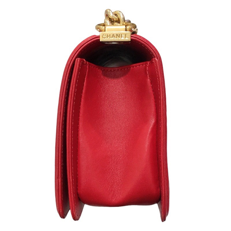 シャネル CHANEL ボーイシャネル25 A67086 レッド/ゴールド金具 ラム レディース ショルダーバッグ