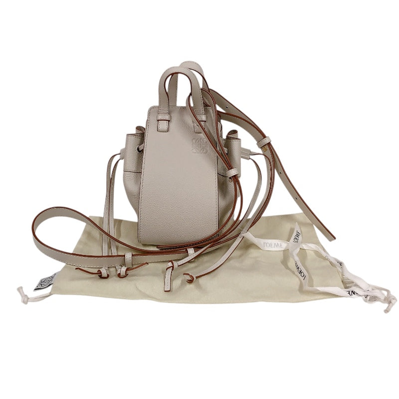 ロエベ LOEWE ハンモック ドローストリングスバッグ ミニ アイボリー カーフ レディース ショルダーバッグ