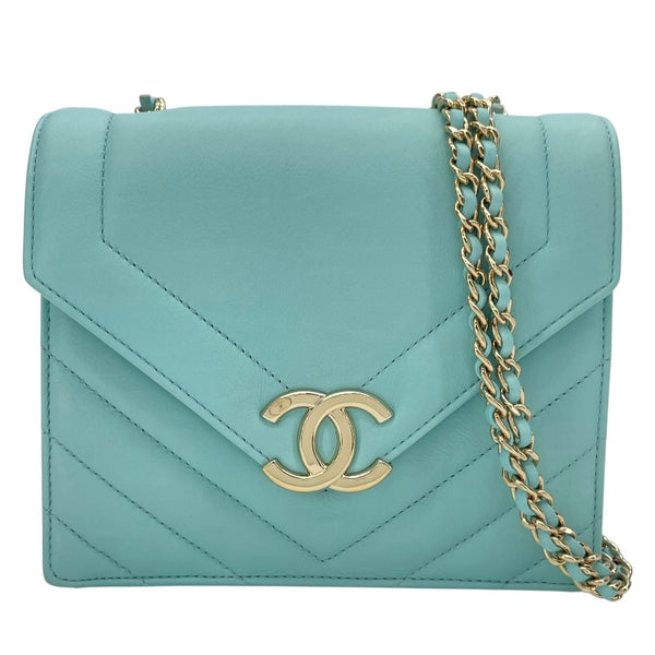 シャネル CHANEL Vステッチスモールフラップバッグ 27番台 ライトブルー GD金具 ラム レディース ショルダーバッグ