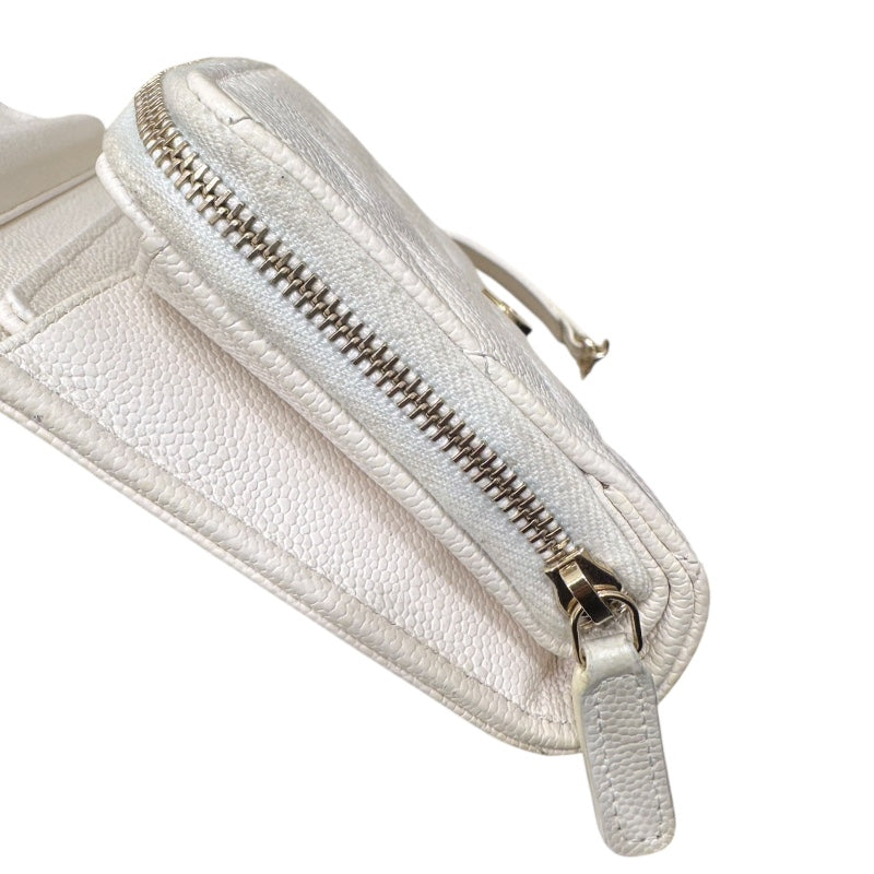 シャネル CHANEL ボーイシャネル　チェーンウォレット ホワイト キャビアスキン レディース ショルダーバッグ