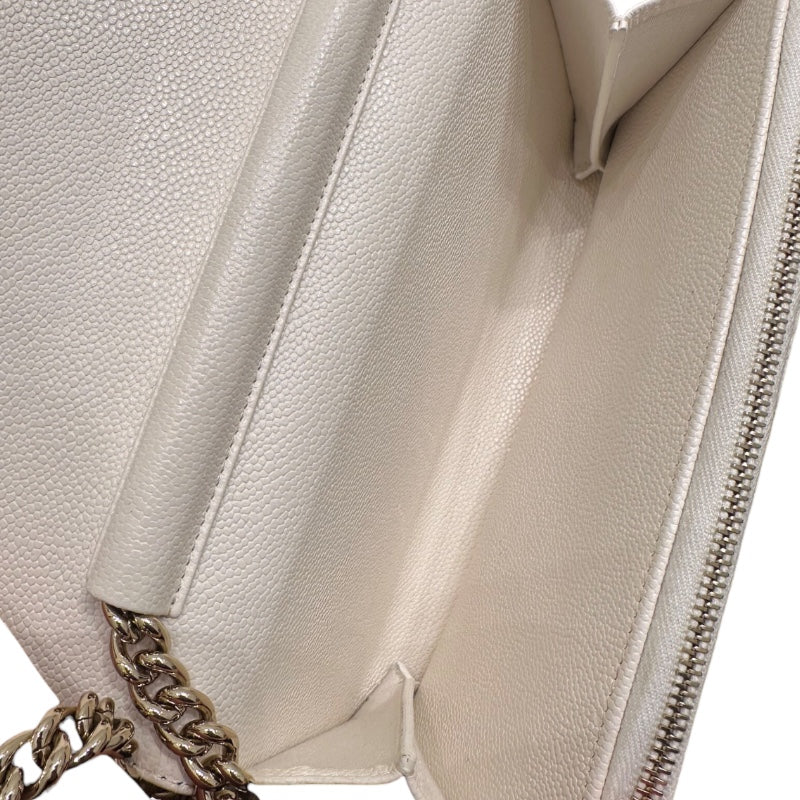 シャネル CHANEL ボーイシャネル　チェーンウォレット ホワイト キャビアスキン レディース ショルダーバッグ
