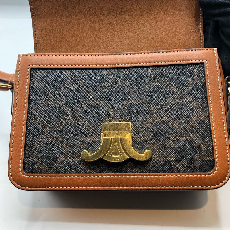 セリーヌ CELINE ティーントリオンフバッグ 188882 タン×GD金具 トリオンフキャンバス・カーフスキン レディース ショルダーバッグ