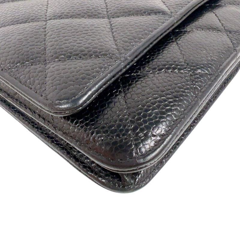 シャネル CHANEL マトラッセチェーンウォレット A33814 ブラック　ゴールド金具 キャビアスキン レディース 長財布