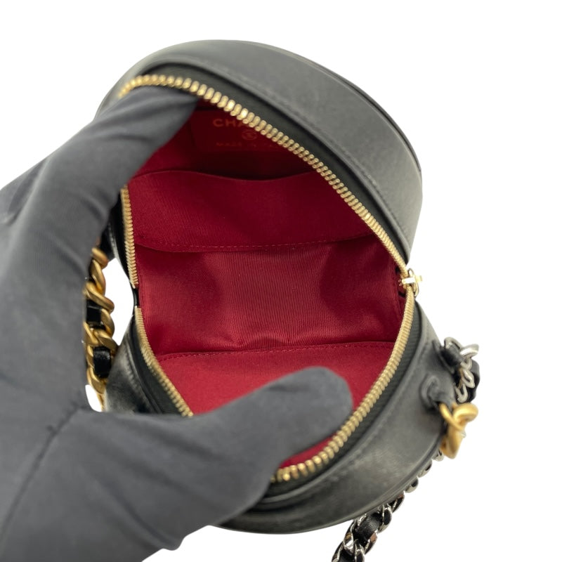 シャネル CHANEL CHANEL19 チェーンクラッチ AP0945 29番台 ブラック GDxSV金具 ラムスキン レディース ショルダーバッグ