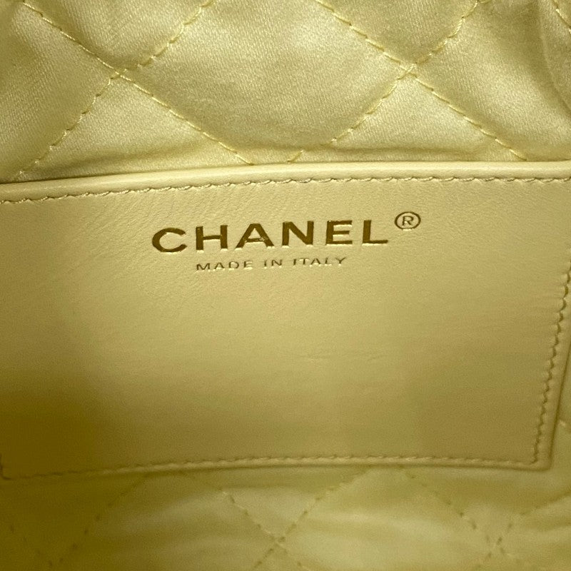 CHANEL シャネル シャネル22 ミニ イエロー チェーンバッグ ショルダーバッグ ミニバッグ イエロー カーフスキン プレート AS3980 ゴールド金具 CHANEL（シャネル） シャネル22 ミニ イエロー チェーンバッグ