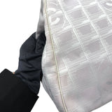 シャネル CHANEL ニュートラベルラインハンドバッグ A20518 7番台 ナイロン レディース ハンドバッグ