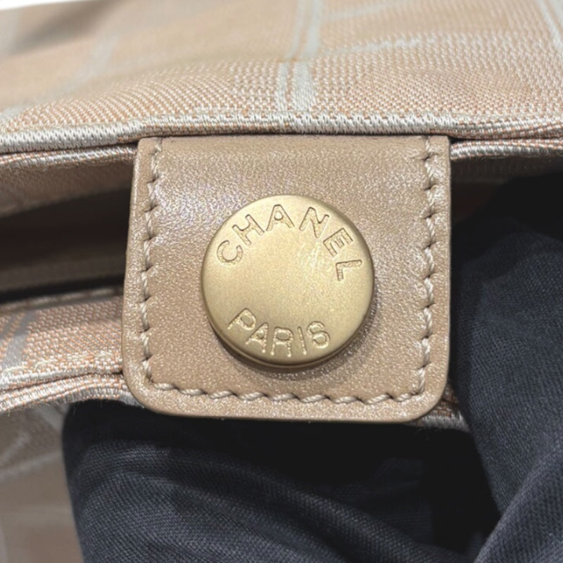 シャネル CHANEL ニュートラベルラインハンドバッグ A20518　8番台 ベージュ ナイロン ハンドバッグ
