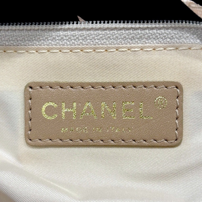 シャネル CHANEL ニュートラベルラインハンドバッグ A20518　8番台 ベージュ ナイロン ハンドバッグ