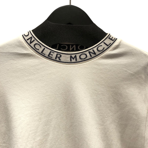 モンクレール MONCLER ロゴワッペンTシャツ ホワイト コットン 半袖Ｔシャツ