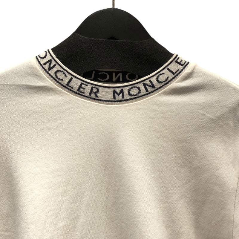 モンクレール MONCLER ロゴワッペンTシャツ ホワイト コットン 半袖Ｔシャツ