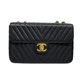シャネル CHANEL Vステッチ ラージ フラップバッグ ブラック ゴールド金具 キャビアスキン レディース ショルダーバッグ