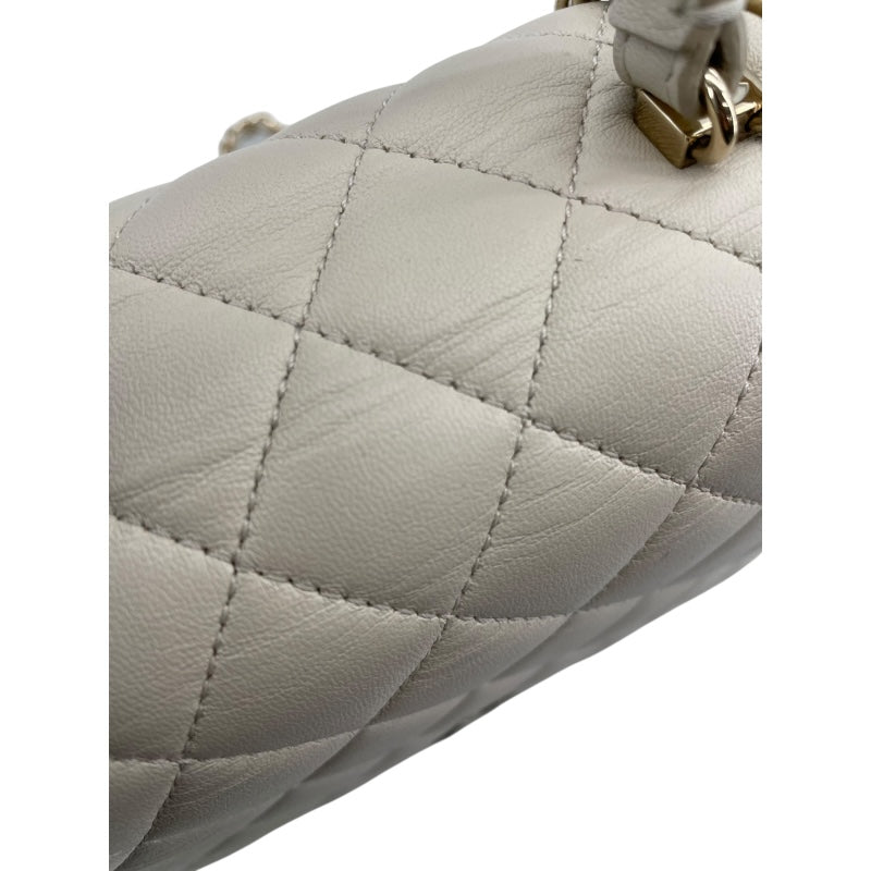 シャネル CHANEL マトラッセ トップ ハンドル 25番台 アイボリー GD金具 ラムスキン レディース ショルダーバッグ
