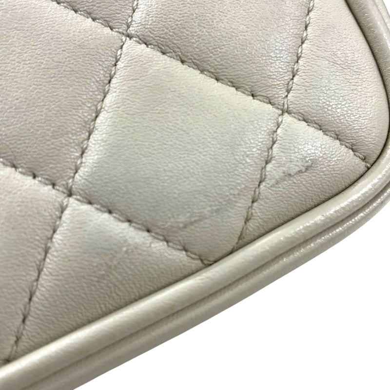 シャネル CHANEL マトラッセ トップ ハンドル 25番台 アイボリー GD金具 ラムスキン レディース ショルダーバッグ