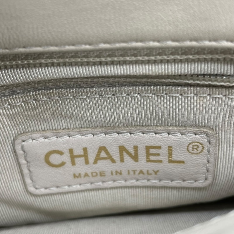 シャネル CHANEL マトラッセ トップ ハンドル 25番台 アイボリー GD金具 ラムスキン レディース ショルダーバッグ