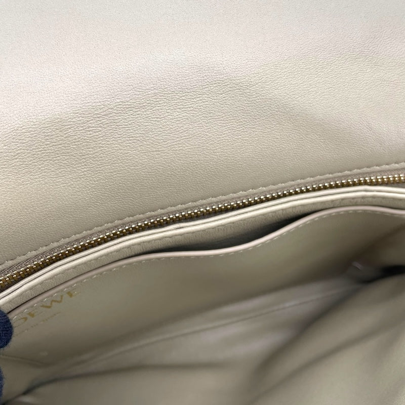 ロエベ LOEWE パファーゴヤバッグ AP40P41X01 カーキ シャイニーナパラムスキン レディース ショルダーバッグ