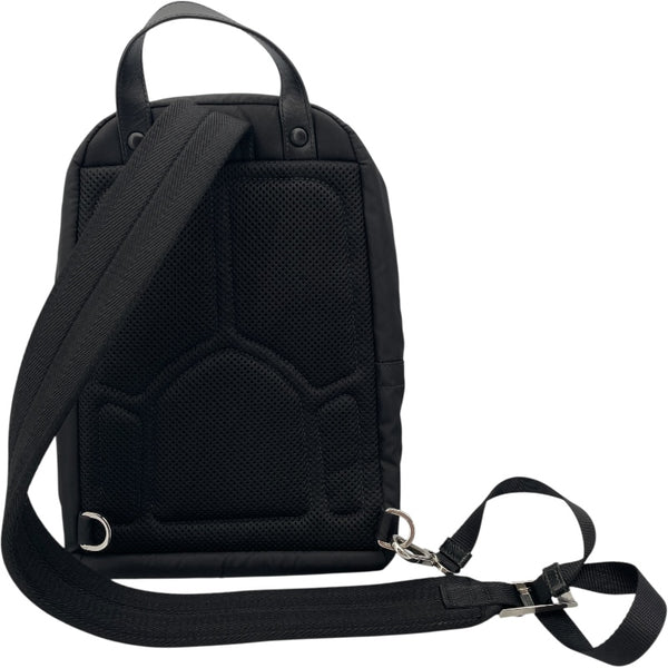 プラダ PRADA トライアングルロゴショルダー ブラック ナイロン メンズ ショルダーバッグ