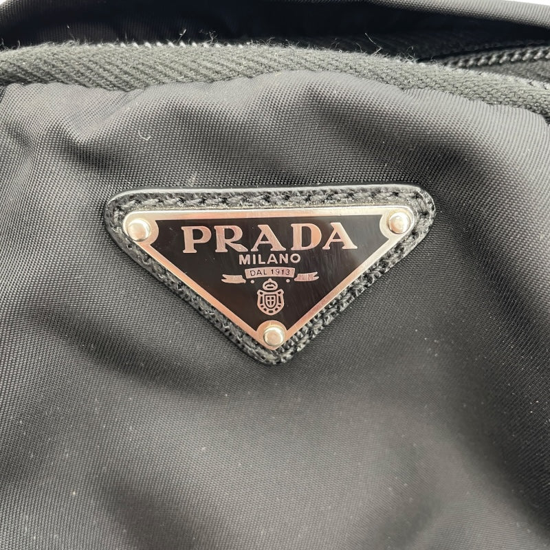 プラダ PRADA トライアングルロゴショルダー ブラック ナイロン メンズ ショルダーバッグ