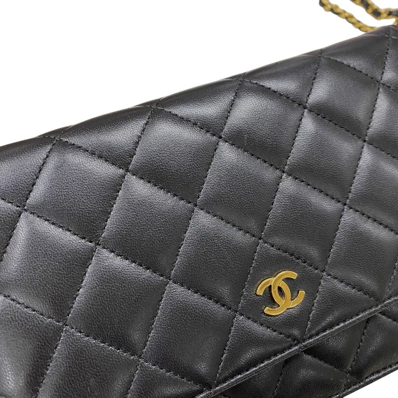 シャネル CHANEL マトラッセチェーン ウォレット A33814 23番台 ブラック ゴールド金具 ラムスキン レディース ショルダーバッグ