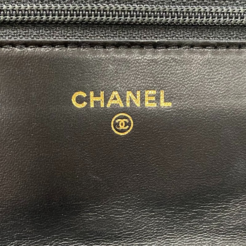 シャネル CHANEL マトラッセチェーン ウォレット A33814 23番台 ブラック ゴールド金具 ラムスキン レディース ショルダーバッグ