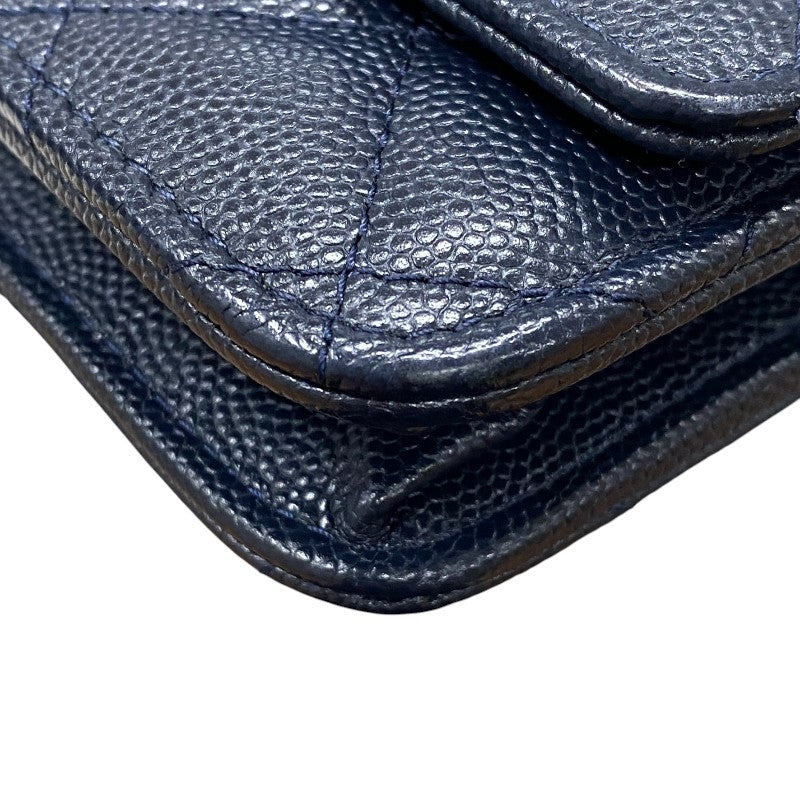 シャネル CHANEL マトラッセチェーン ウォレット A33814 26番台 ネイビー ゴールド金具 キャビアスキン レディース ショルダーバッグ