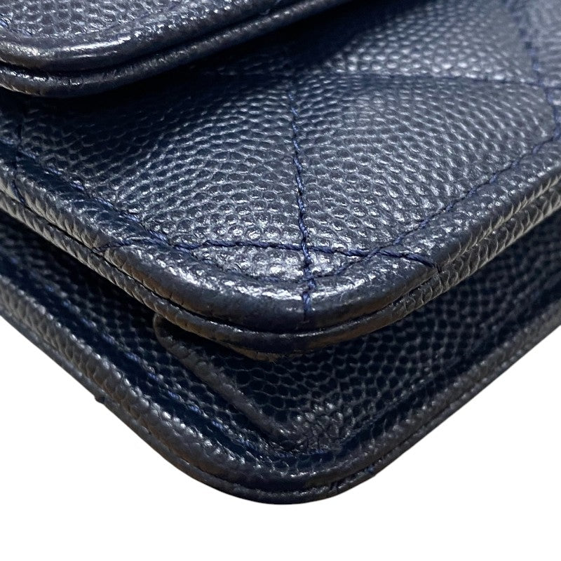シャネル CHANEL マトラッセチェーン ウォレット A33814 26番台 ネイビー ゴールド金具 キャビアスキン レディース ショルダーバッグ