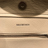 バレンシアガ BALENCIAGA ｴﾌﾞﾘﾃﾞｲXS 672793 ベージュ レザー レディース ショルダーバッグ