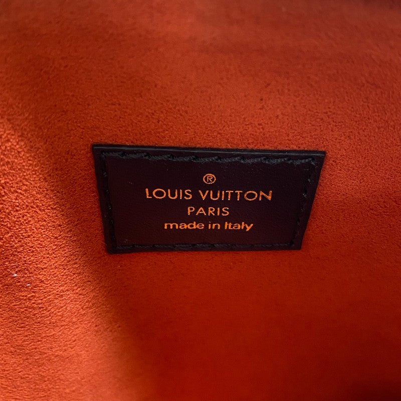 ルイ・ヴィトン LOUIS VUITTON クッサンBB M21259 ノワール ゴールド金具 ラムレザー レディース ショルダーバッグ