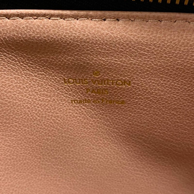 ルイ・ヴィトン LOUIS VUITTON クッサンPM M21260 ノワール ゴールド金具 ラムレザー レディース ショルダーバッグ