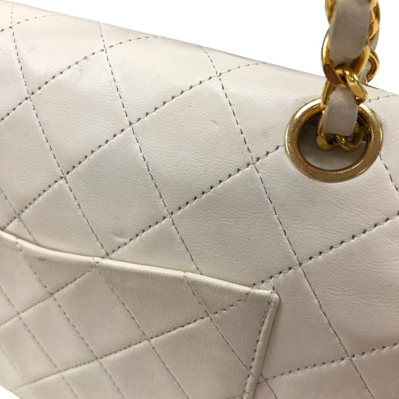 シャネル CHANEL マトラッセ23 A01113 ホワイト ゴールド金具 ラムスキン レディース ショルダーバッグ