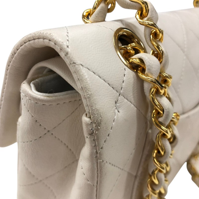 シャネル CHANEL マトラッセ23 A01113 ホワイト ゴールド金具 ラムスキン レディース ショルダーバッグ