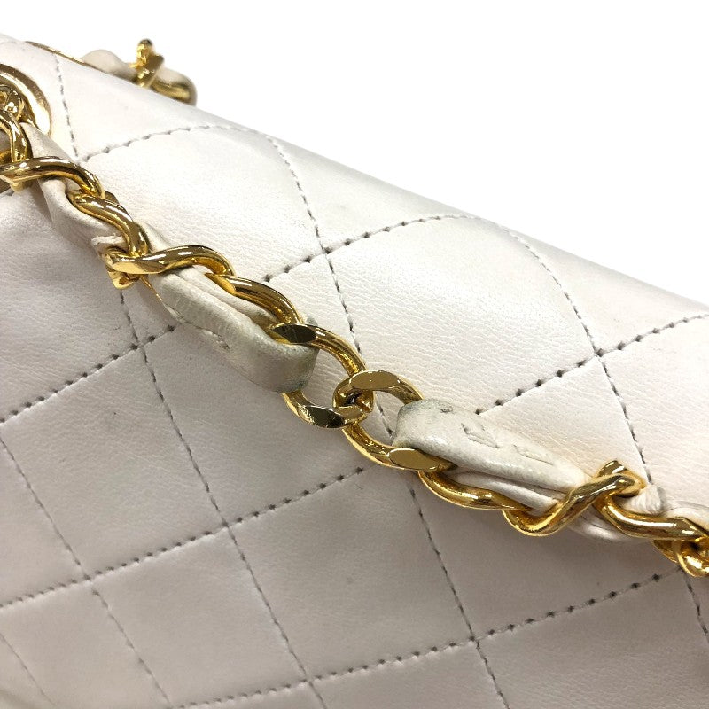 シャネル CHANEL マトラッセ23 A01113 ホワイト ゴールド金具 ラムスキン レディース ショルダーバッグ