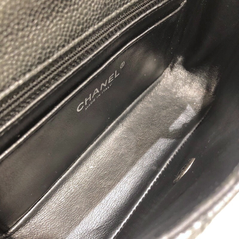 シャネル CHANEL ミニマトラッセ20 A69900 ブラック　シルバー金具 キャビア レディース ショルダーバッグ