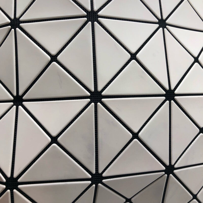 イッセイ ミヤケ ISSEY MIYAKE ルーセント　トートバッグ グレー・ブラック PVC レディース トートバッグ
