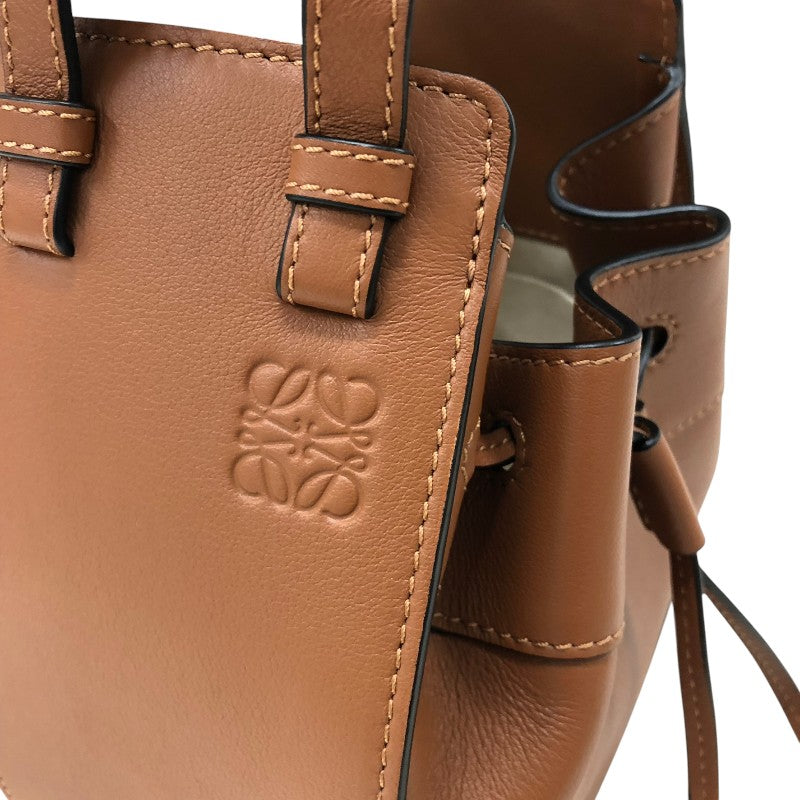 ロエベ LOEWE ハンモック ドローストリングスバッグ ミニ 314.30.V07 タン カーフ レディース ショルダーバッグ