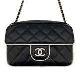 シャネル CHANEL チェーンクラッチ AP4516 ブラックxホワイト GD金具 ラム レディース ショルダーバッグ