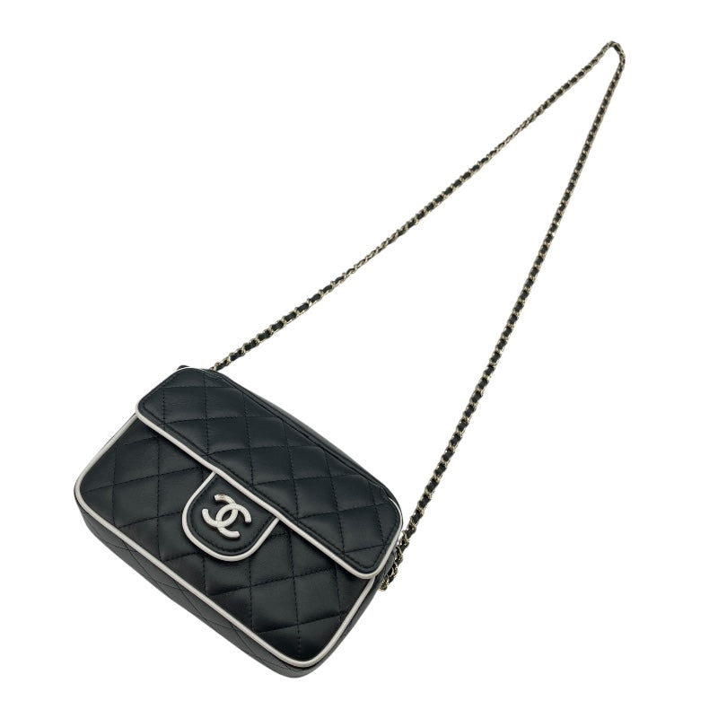 シャネル CHANEL チェーンクラッチ AP4516 ブラックxホワイト GD金具 ラム レディース ショルダーバッグ