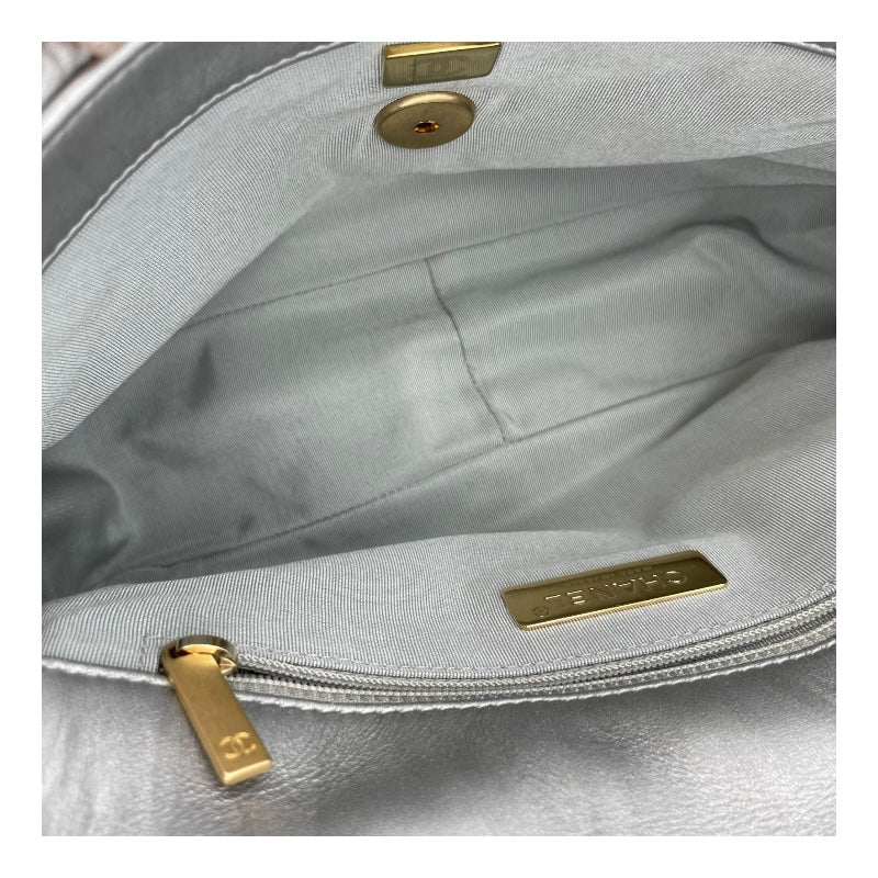 シャネル CHANEL CHANEL 19 バッグ AS1160 シルバー　GD・SV金具 ラム レディース ショルダーバッグ