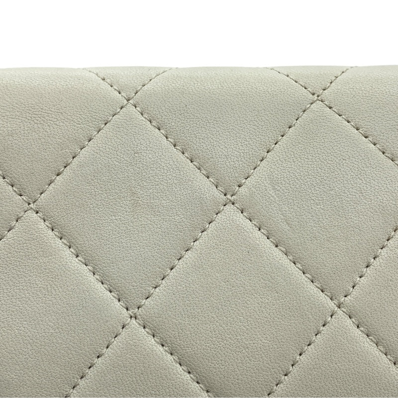 シャネル CHANEL チェーンショルダー ホワイト GDxSV金具 カーフ レディース ショルダーバッグ