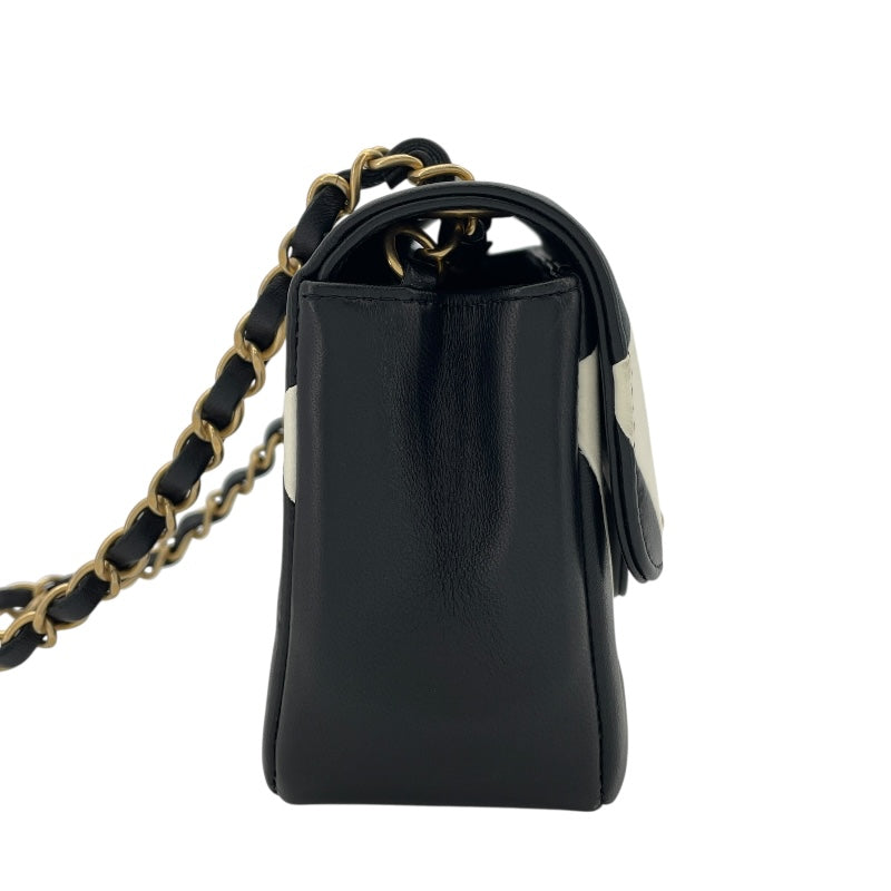 シャネル CHANEL チェーンショルダー ブラックxホワイト GD金具 カーフ レディース ショルダーバッグ