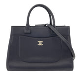 シャネル CHANEL ネオエクゼクティブトート A69930 23番台 ネイビー SV金具 キャビアスキン レディース トートバッグ