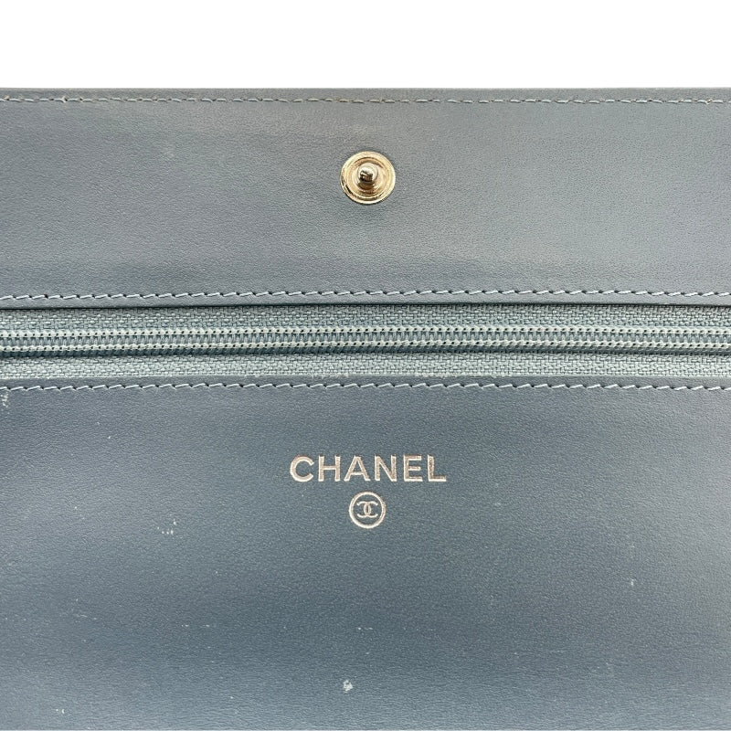シャネル CHANEL ココマークチェーンウォレット A48654 17番台 ライトブルー SV金具 キャビアスキン レディース ウォレットチェーン