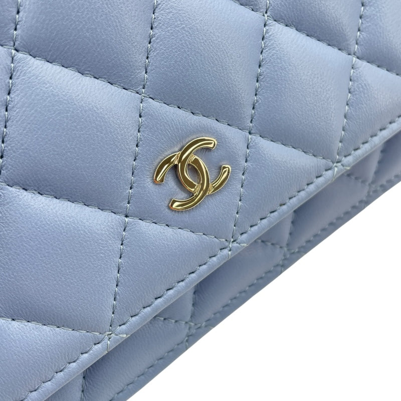 シャネル CHANEL マトラッセチェーンウォレット AP0250 30番台 ライトブルー GD金具 ラム レディース ウォレットチェーン