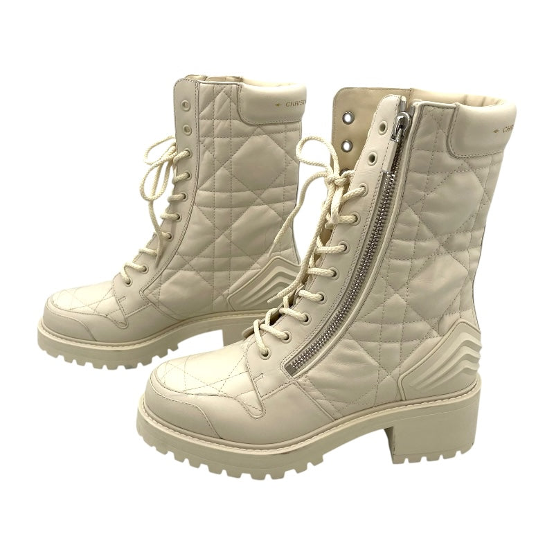 クリスチャン・ディオール Christian Dior D-Leader カナージュキルティングブーツ MD0921 ホワイト レディース ブーツ