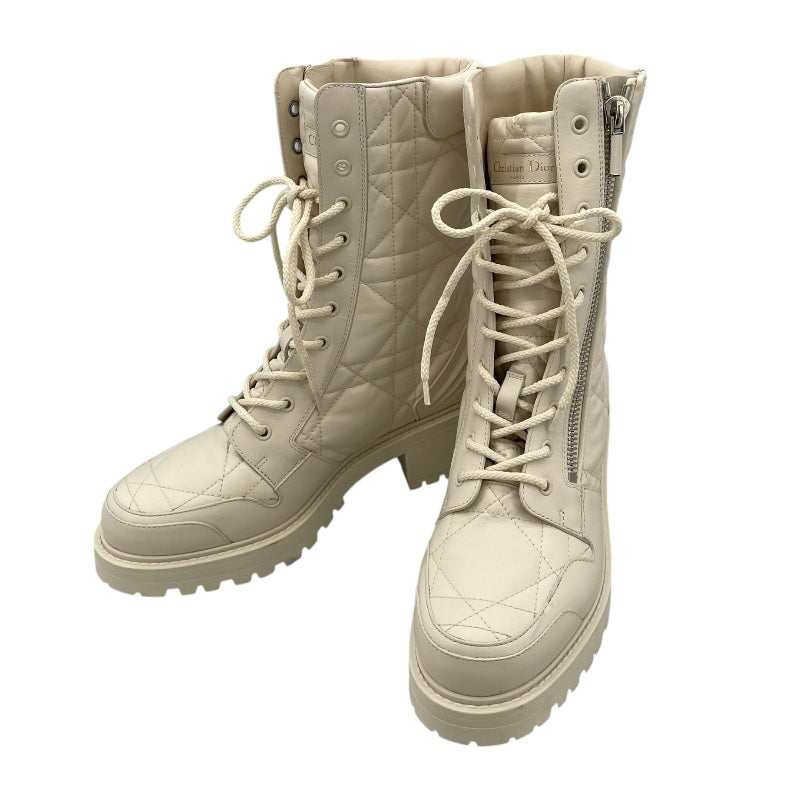 クリスチャン・ディオール Christian Dior D-Leader カナージュキルティングブーツ MD0921 ホワイト レディース ブーツ